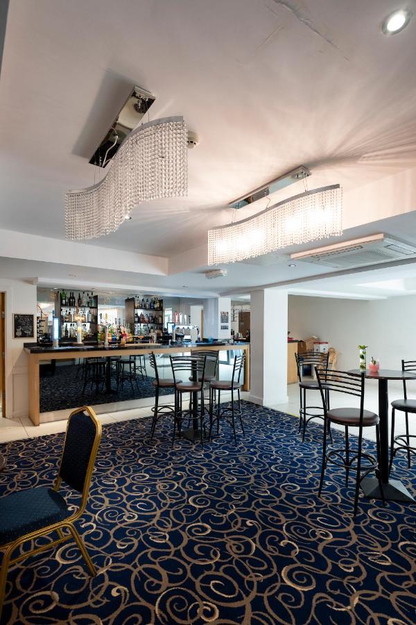 The R Inn Hotel Desborough Exteriér fotografie
